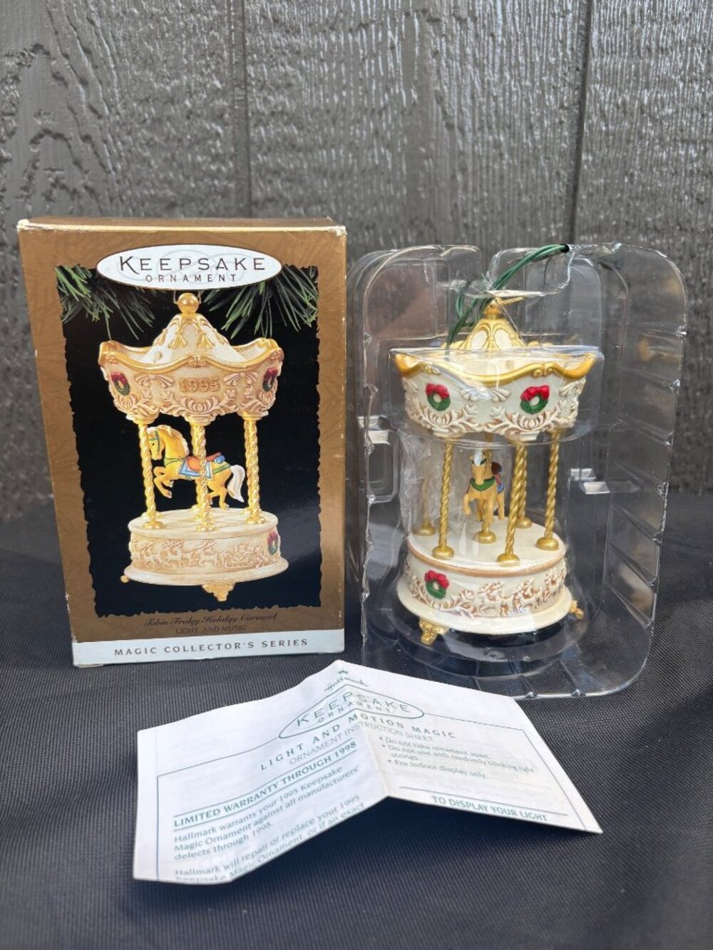 Hallmark Keepsake Ornament 1995 Tobin Fraley Holiday Carousel Magic Light Music